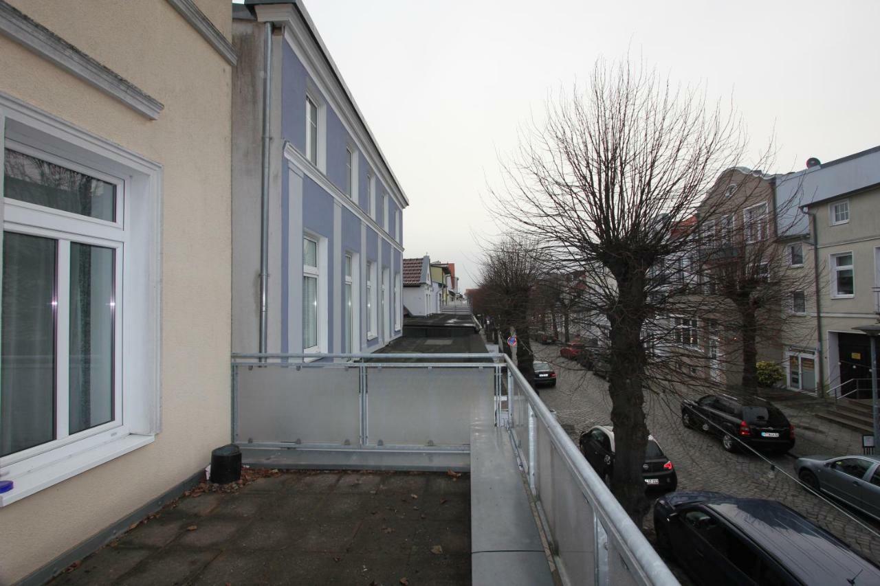 Ferienwohnung In Warnemuende, Friedrich-Franz-Strasse 11 Rostock Buitenkant foto