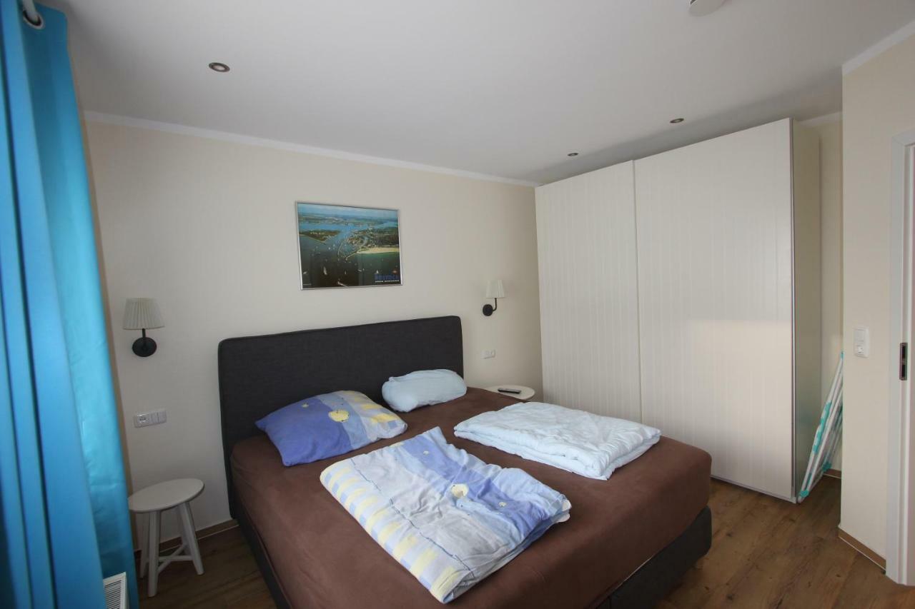 Ferienwohnung In Warnemuende, Friedrich-Franz-Strasse 11 Rostock Buitenkant foto