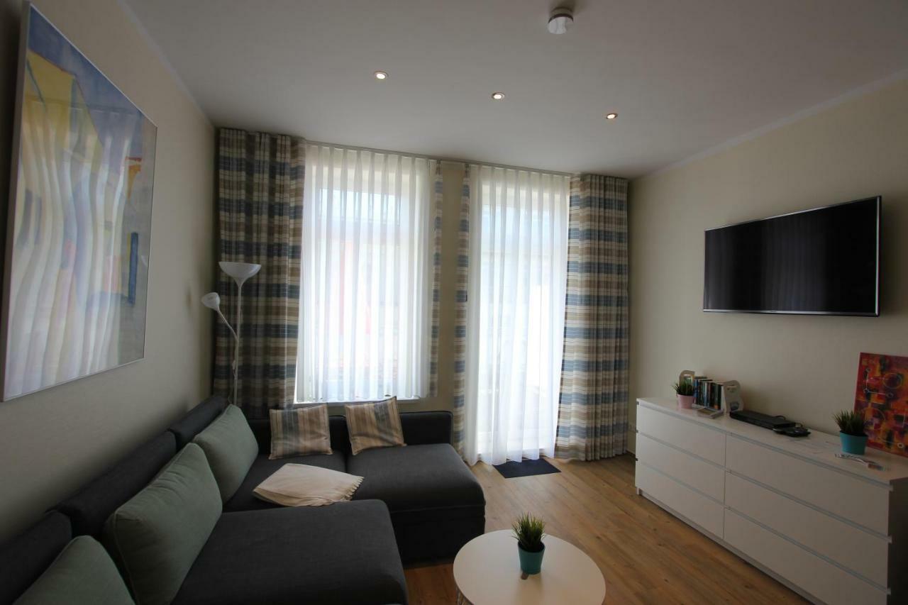 Ferienwohnung In Warnemuende, Friedrich-Franz-Strasse 11 Rostock Buitenkant foto